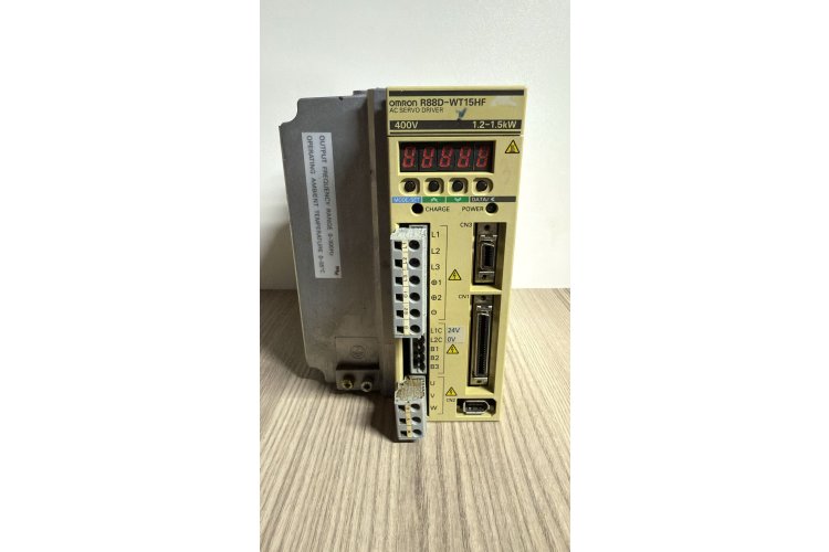 YASKAWA OMRON R88D-WT15HF