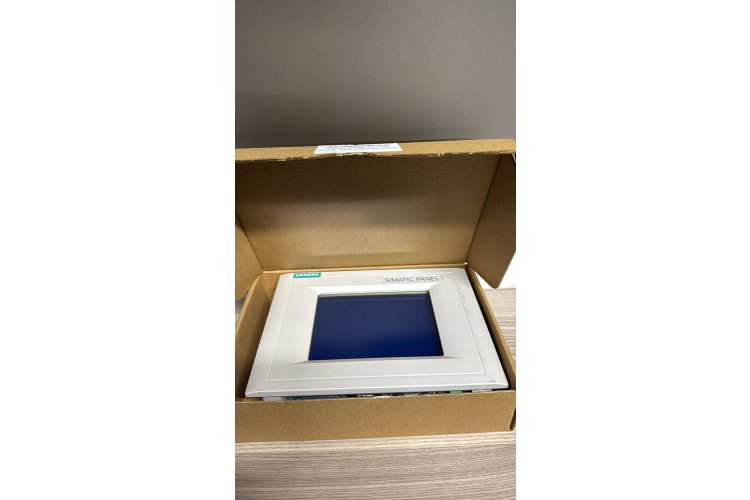 SİEMENS 6AV6545-0BA15-2AX0