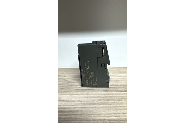 SİEMENS 6ES7151-3AA10-0AB0