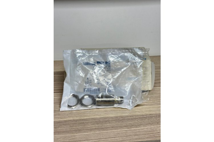 BES00R6 516-326-E5-C-S4 BALLUFF