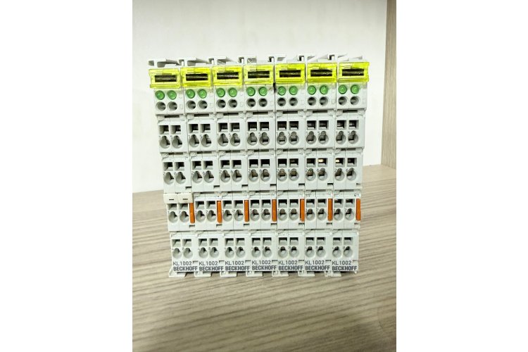 KL1002 BECKHOFF