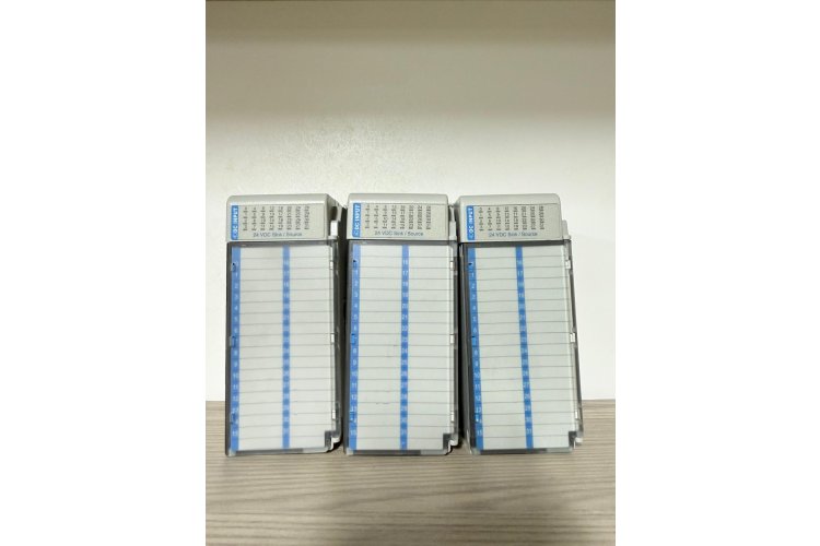 1769-IQ32 ALLEN-BRADLEY