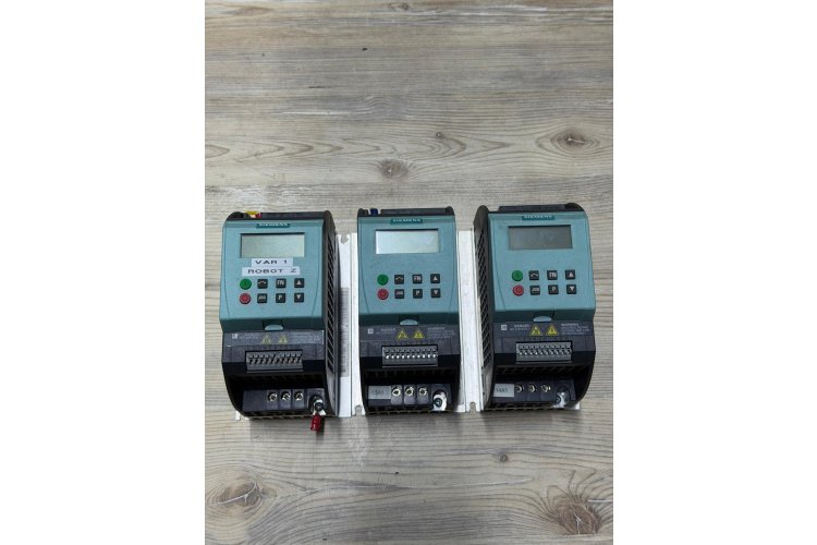 SİEMENS 6SL3211-0AB12-5UA1