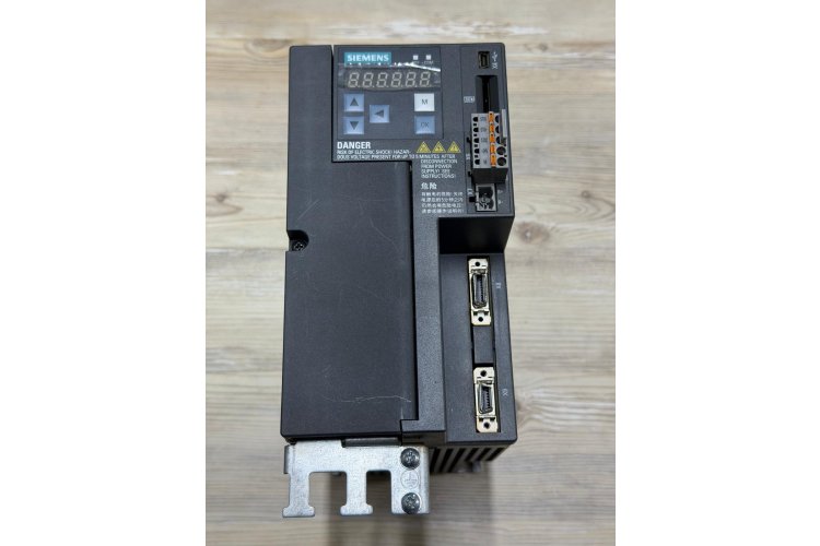 SİEMENS 6SL3210-5FE11-5UF0