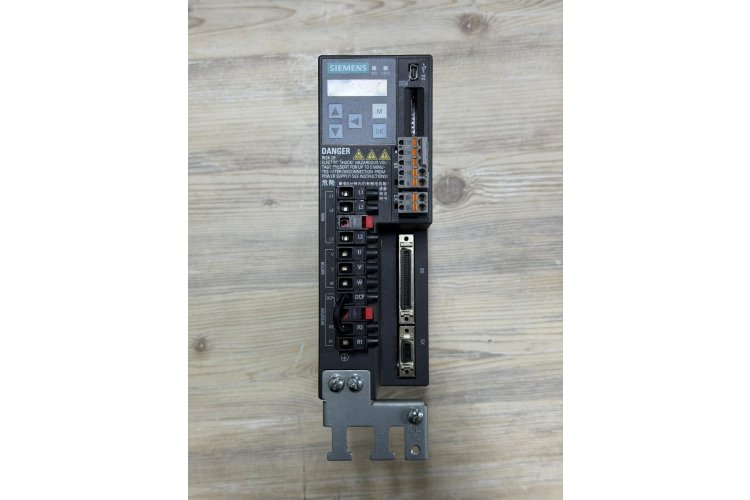 SİEMENS 6SL3210-5FE10-4UA0