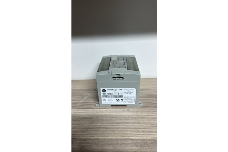 ALLEN BRADLEY 1762-L24BWA