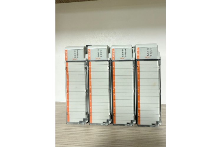 1769-OW8 ALLEN-BRADLEY