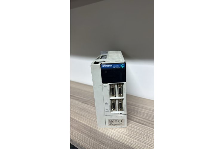 MİTSUBİSHİ MR-J2S-70CP